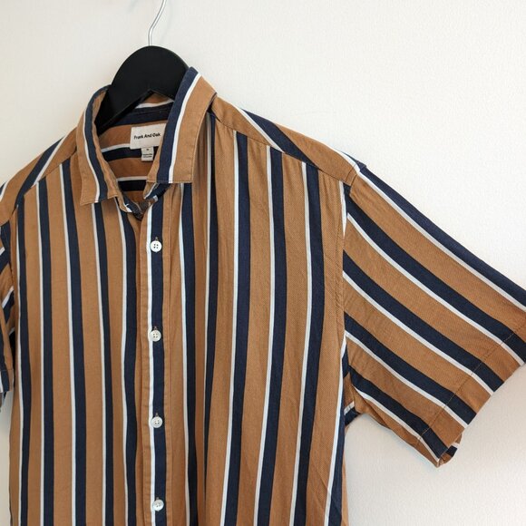 Short Sleeve Button Shirt - Medium - Picture 3 of 3